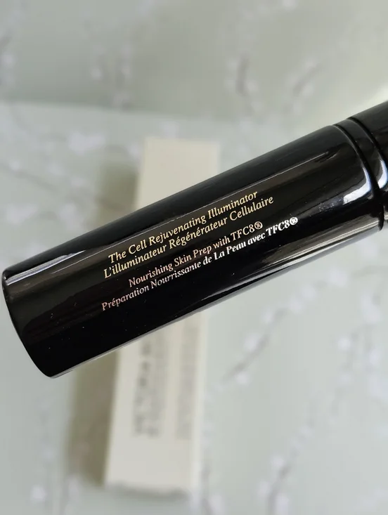 Victoria Beckham By Augustinus Bader The Cell Rejuvenating Illuminator Golden - Picture 4 of 8